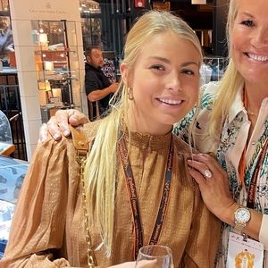 Meet your Posher, Karly